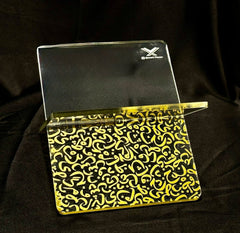 حامل مصحف أكريليك بطباعة ذهبية