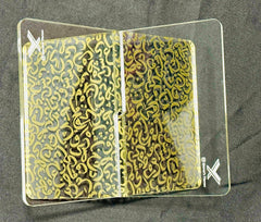 حامل مصحف أكريليك بطباعة ذهبية